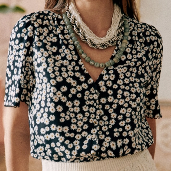 Sezane Tops - Sezane Indira blouse in Daisies size L 42